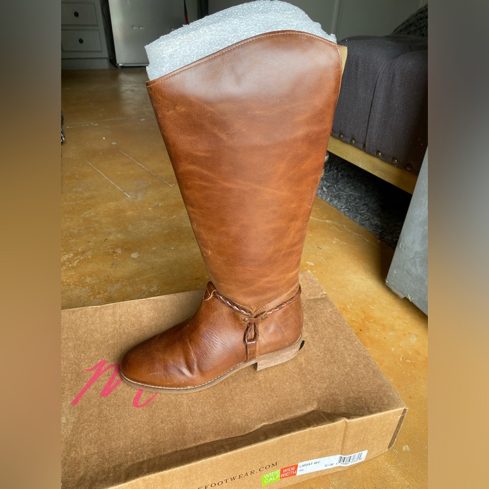 NEW in Box Matisse Lariat leather Wide Calf, Wide Width Boots